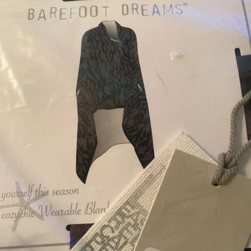 Cozy Chic Wearable Blanket, Desert Carbon and Black